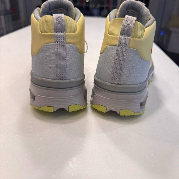 ON Cloudtrax Waterproof women’s Hiking / running Shoe green & gray size 11 - Picture 9 of 10